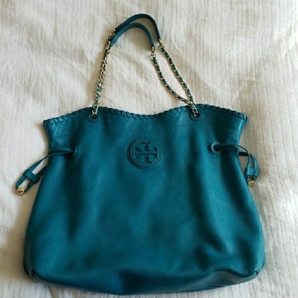 Tory Burch Handbags - Tory Burch Marion Slouchy Tote